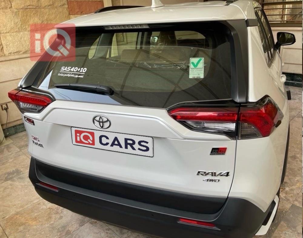 تويوتا راف 4